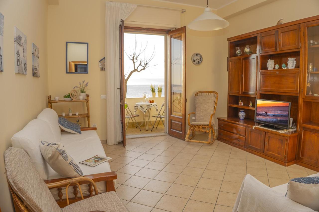 Infinito Mare Villa Acireale Buitenkant foto