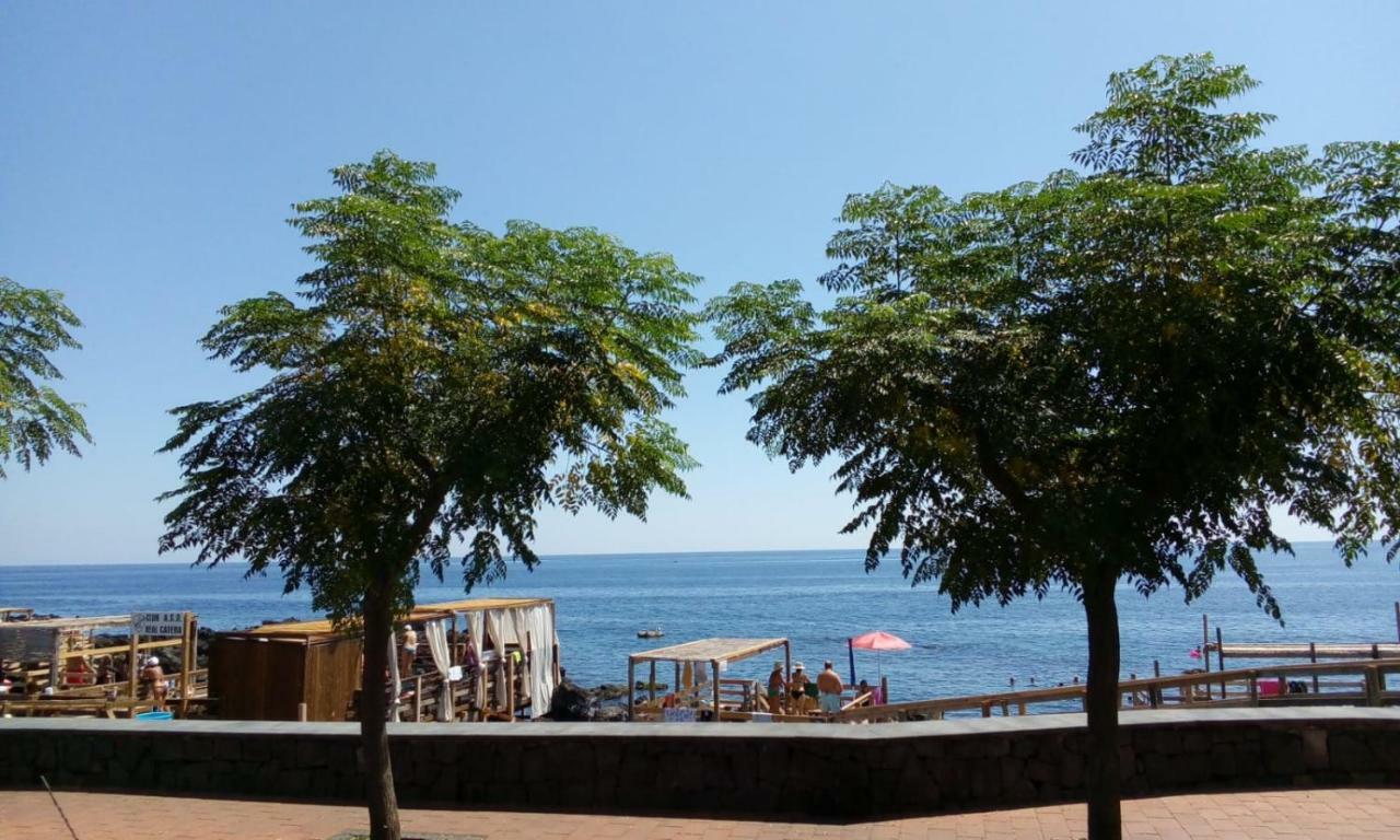 Infinito Mare Villa Acireale Buitenkant foto